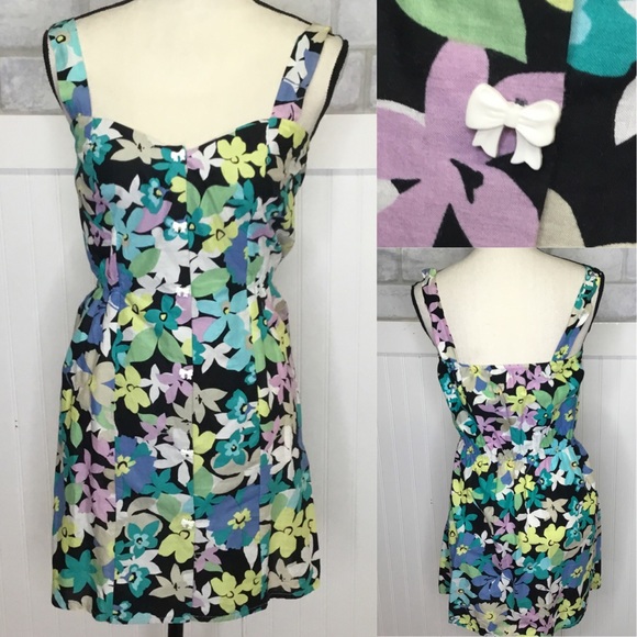 reko Dresses & Skirts - Reko cutest floral dress bow buttons